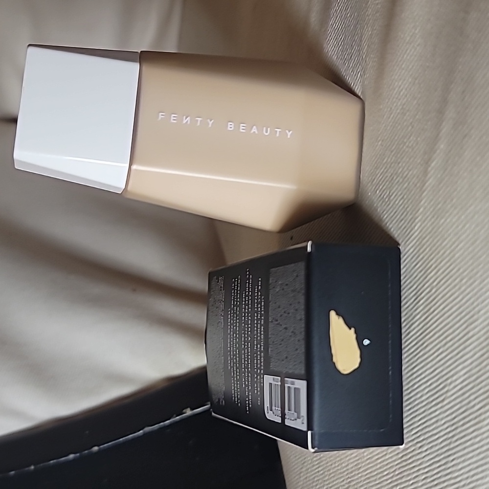 Fenty Beauty Eaze Drop